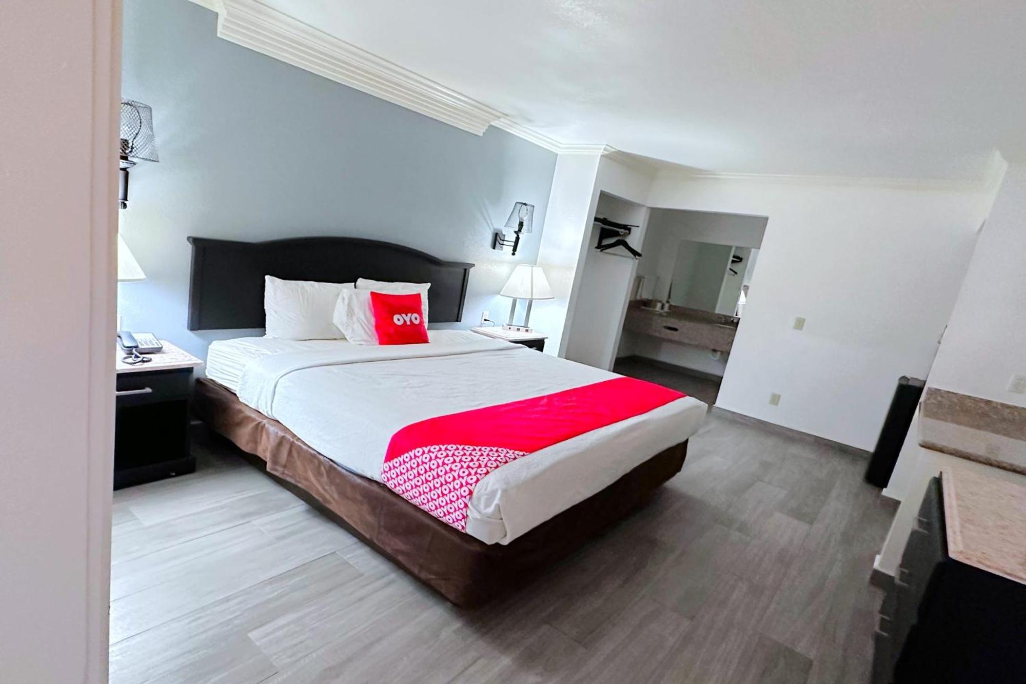 Three Rivers Executive Inn & Suites By Oyo Εξωτερικό φωτογραφία
