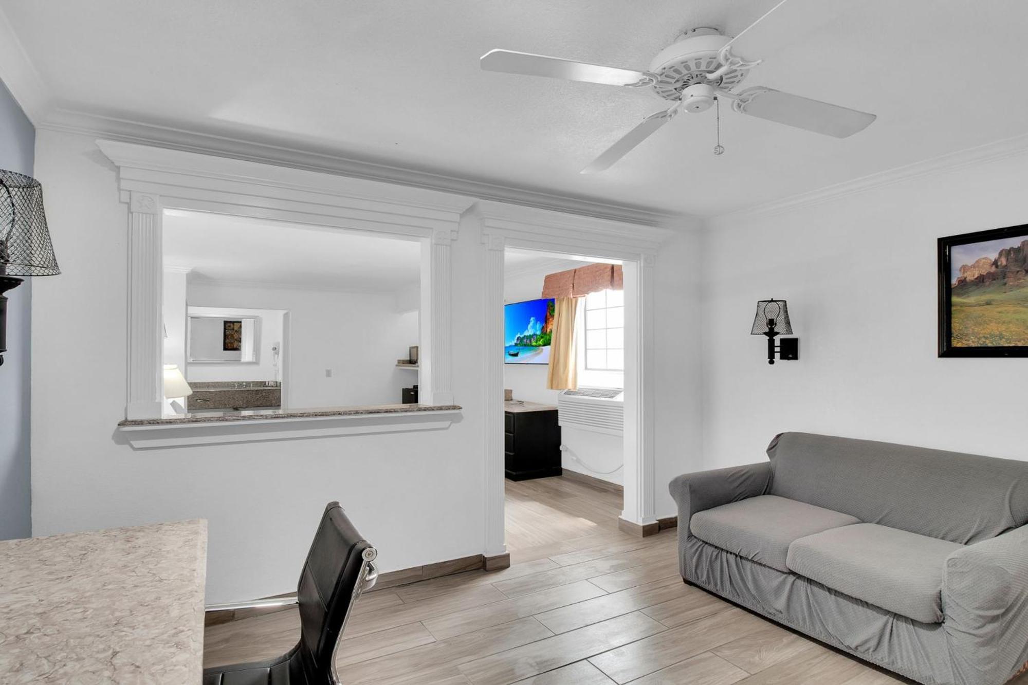 Three Rivers Executive Inn & Suites By Oyo Εξωτερικό φωτογραφία