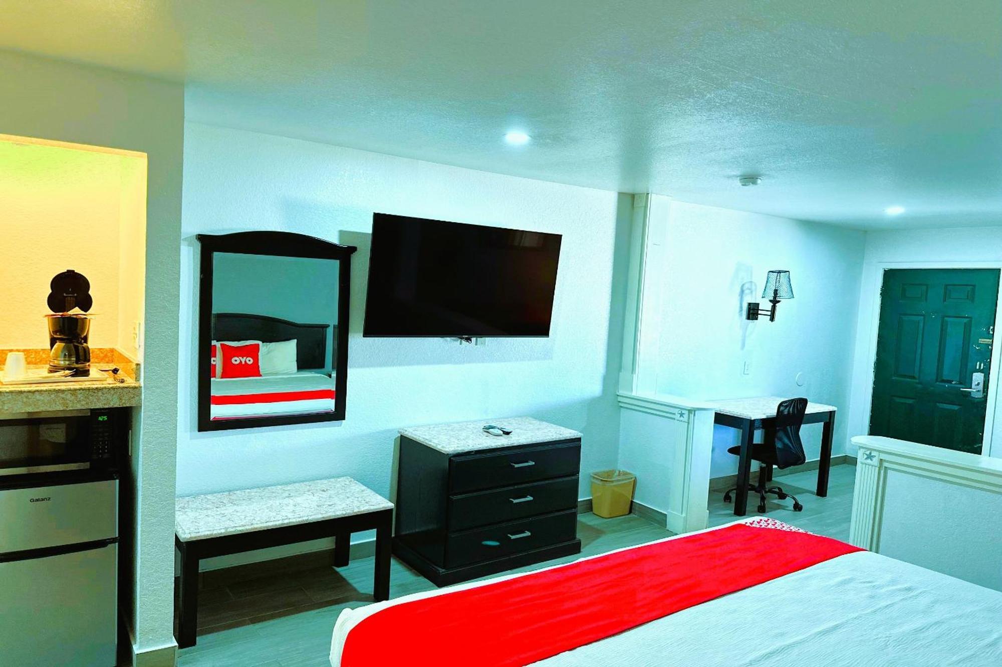 Three Rivers Executive Inn & Suites By Oyo Εξωτερικό φωτογραφία